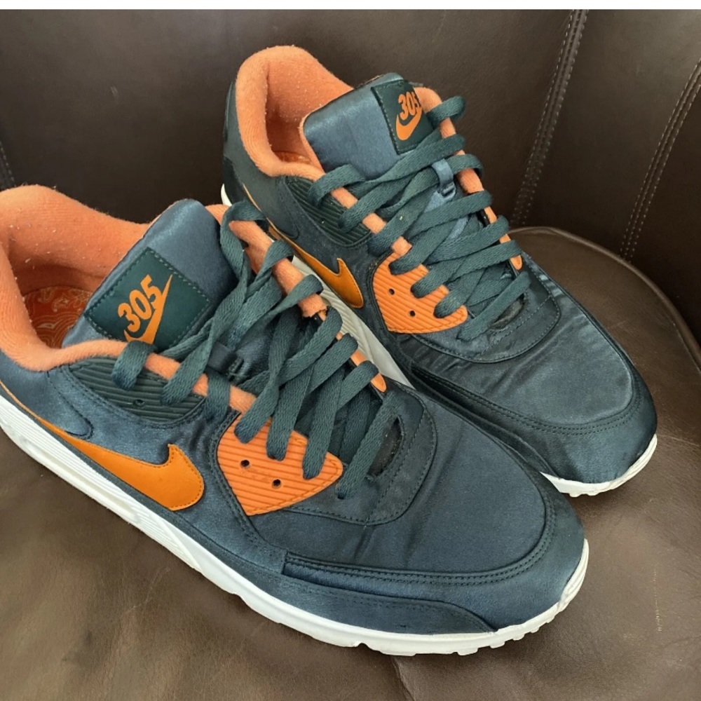 UNKNWN Super Bowl LIV Miami Nike Air Max 90 F&F Size 12. Rare Shoe
